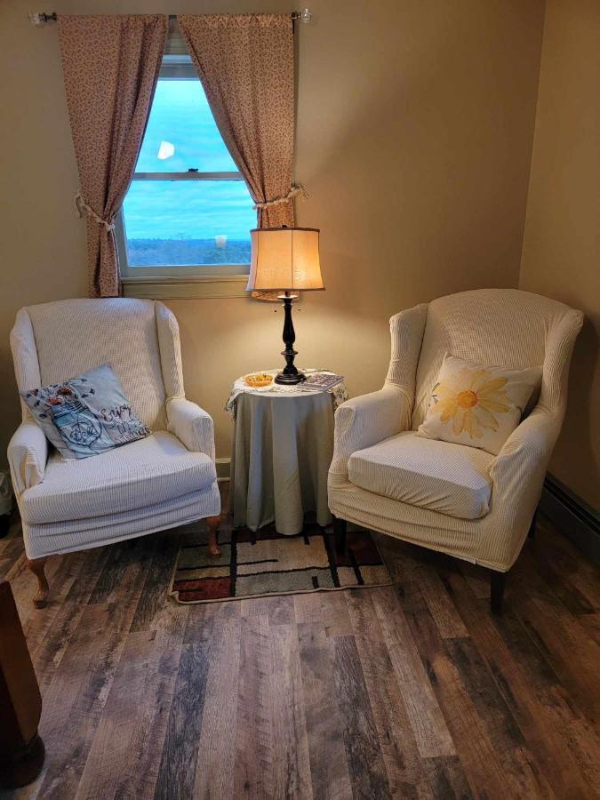 Moonlight Manor Bed & Breakfast Floyd Extérieur photo